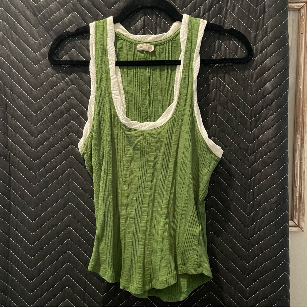 PILCRO Green tank top
